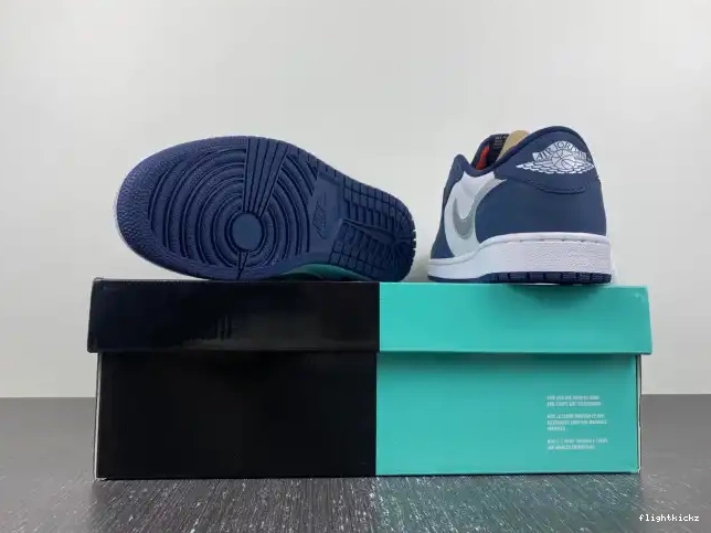 Navy Low Jordan Midnight CJ7891-400 1 SB 0502